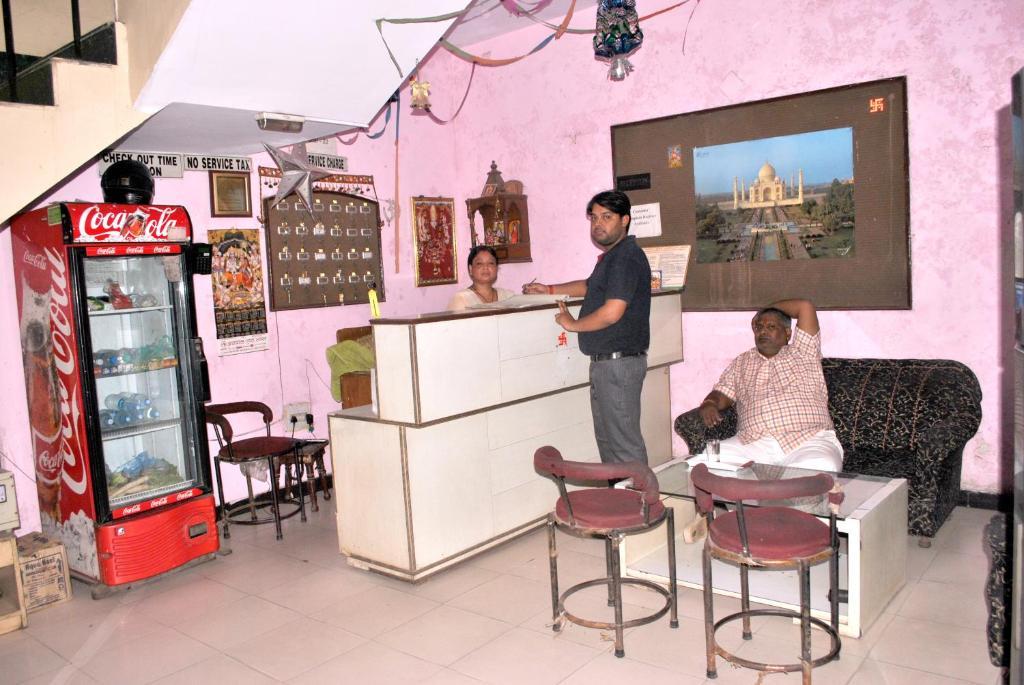 Hotel Viren Plaza Agra  Bagian luar foto