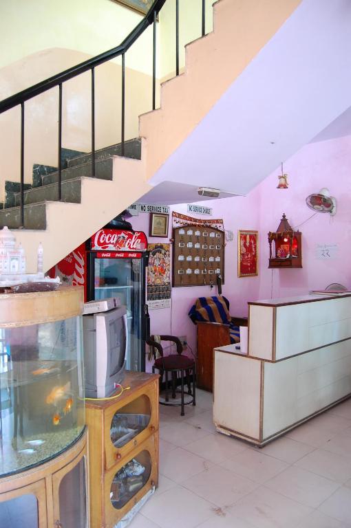 Hotel Viren Plaza Agra  Bagian luar foto