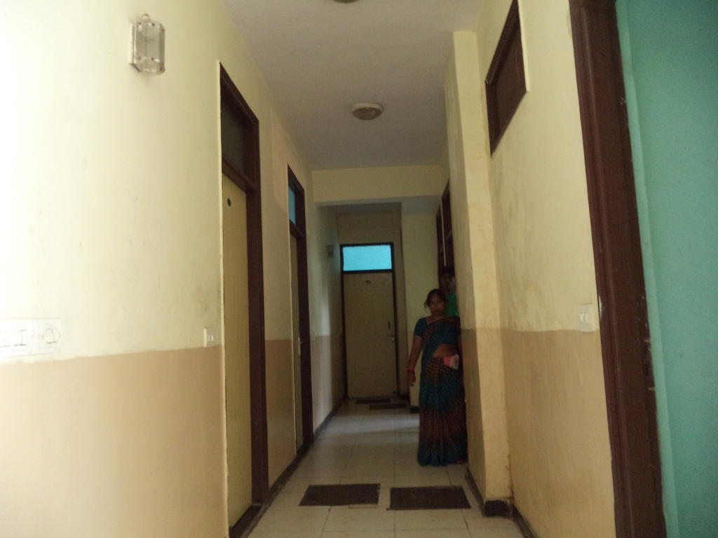 Hotel Viren Plaza Agra  Bagian luar foto
